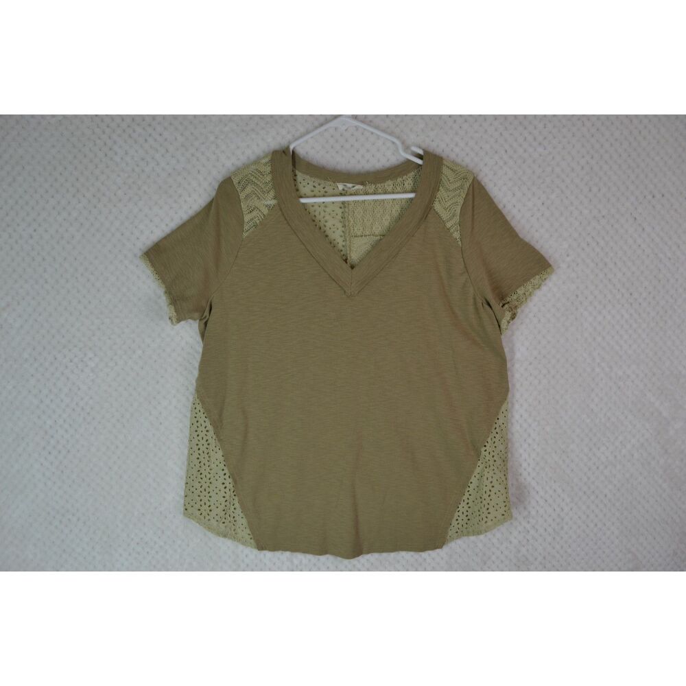 Miss Me Women's Large Tan V-Neck Short Sleeve Blouse